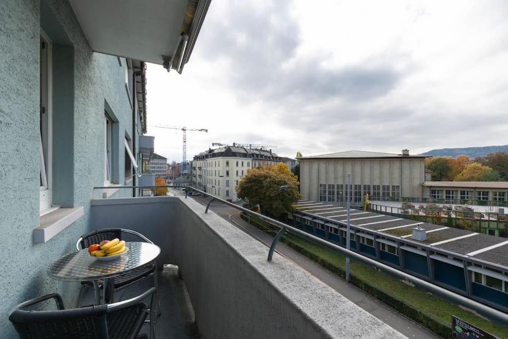 Very Spacious Studio In City Center - Parkview 4 Zürich Buitenkant foto